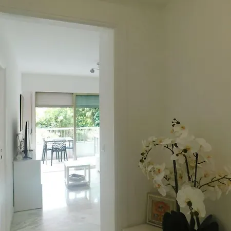 T2, Le Navarre, Cannes, Avec Climatisation Et Parking Prive Apartment *