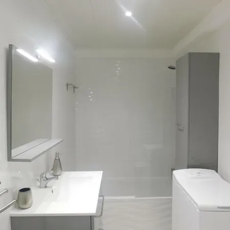 Apartment T2, Le Navarre, Cannes, Avec Climatisation Et Parking Prive Cannes